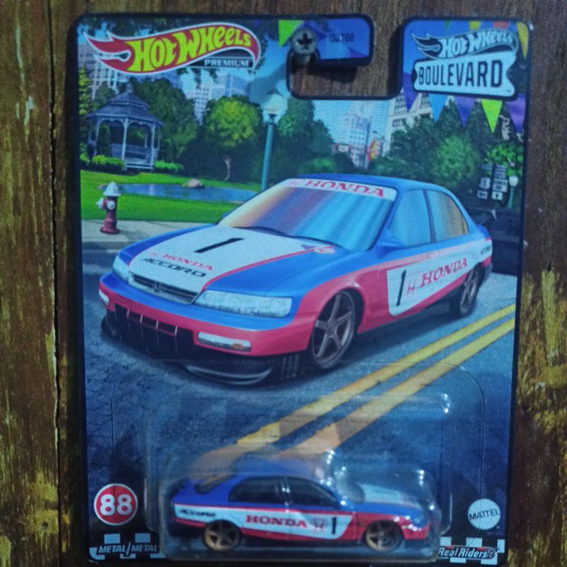 Hot Wheels Premium 96 HONDA ACCORD