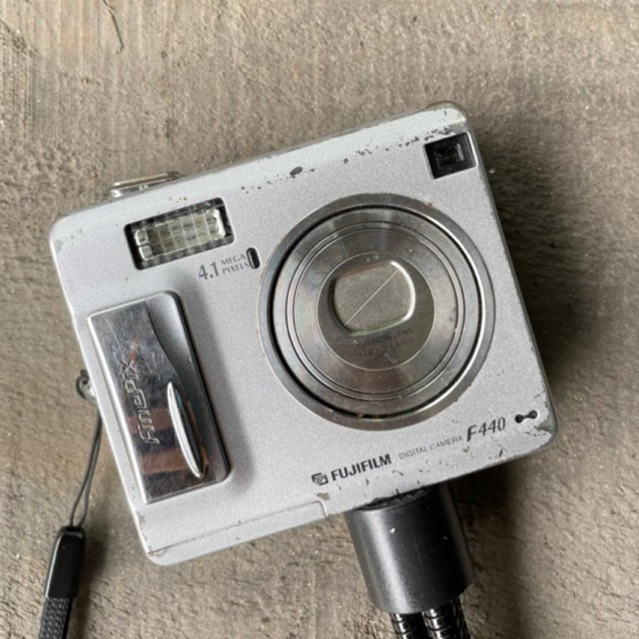 Fujifilm finepix f440 rare digicam