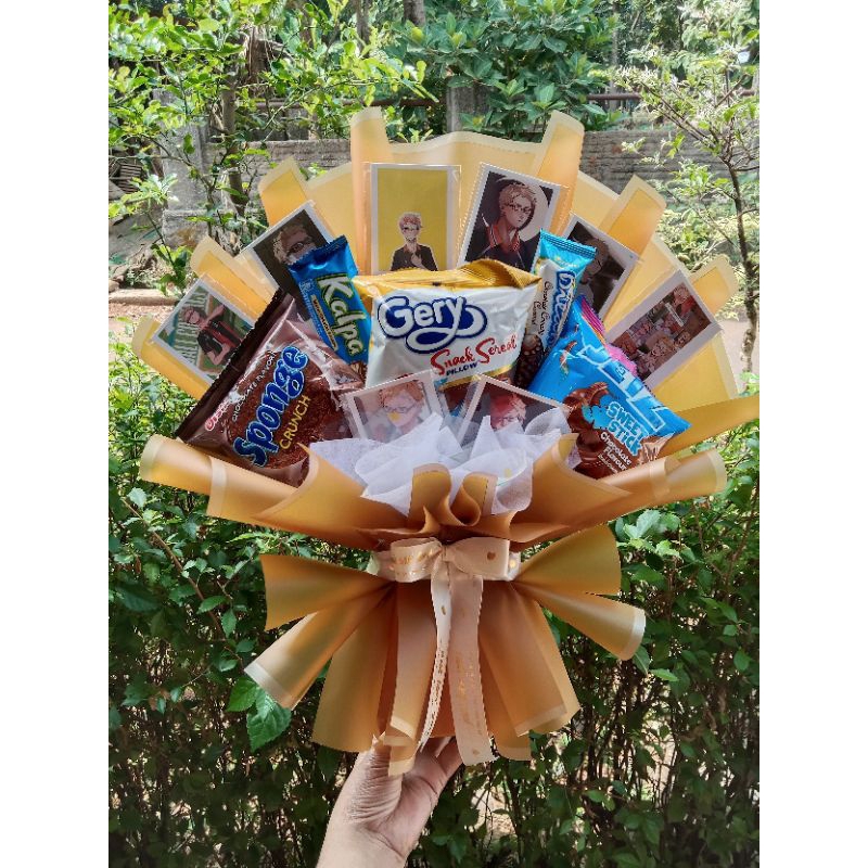 

buket snack buket wisuda buket boneka buket bunga buket anniversary buket tunangan