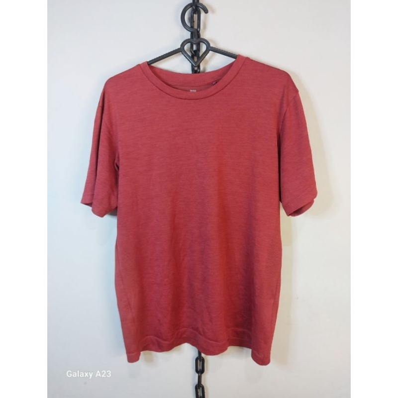 Kaos pria uniqlo Original