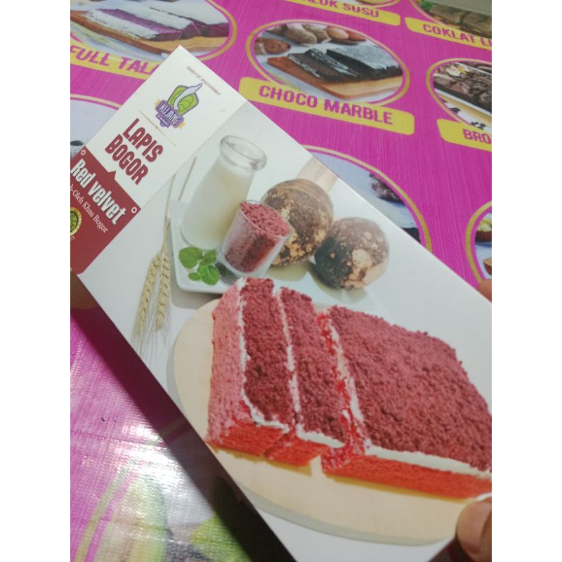 

Kujang Lapis Bogor Red Velvet,Makanan Ringan Kering.