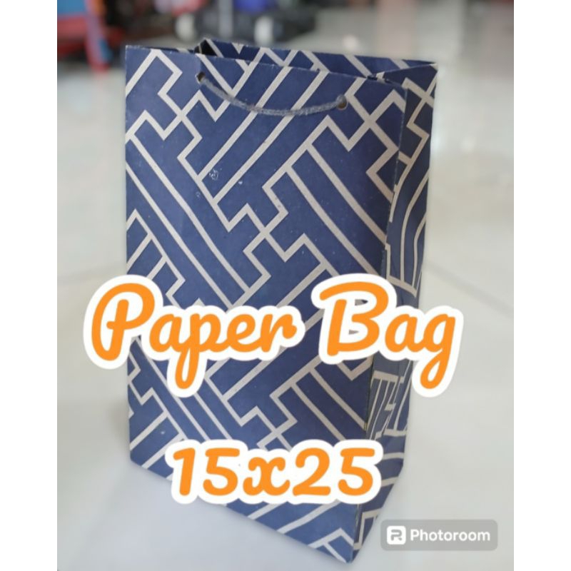 

PAPER BAG 15X25 MOTIF / PAPER BAG SOUVENIR / PAPER BAG PERNIKAHAN / PAPER BAG KAWINAN / TAS KERTAS SOUVENIR / PAPER BAG SOUVENIR PACKAGING OLSHOP