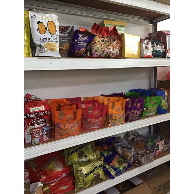 

Jajanan By Request / Snack Campur Murah Meriah / Snack Import Campur / Jajanan Request / Snack Mix / Jajanan Viral