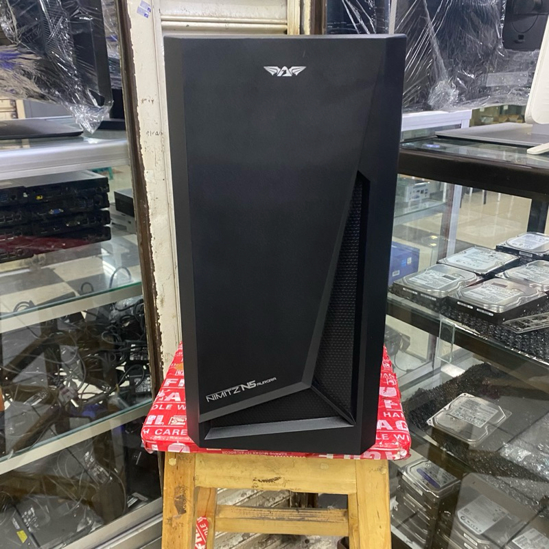 PC  GAMING RYZEN 5 3400G  RAM 16 GB DDR 4 SSD 256 GB  VGA RX 550 4 GB DDR 5 128 BIT  MULUS LIKE NEW