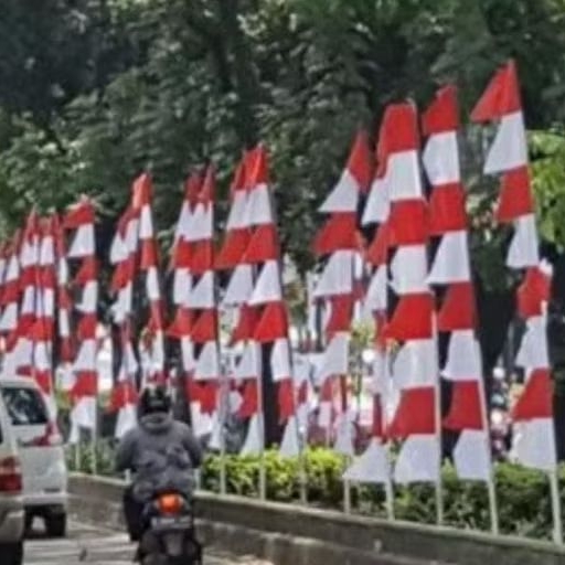 UMBUL UMBUL MERAH PUTIH GERGAJI