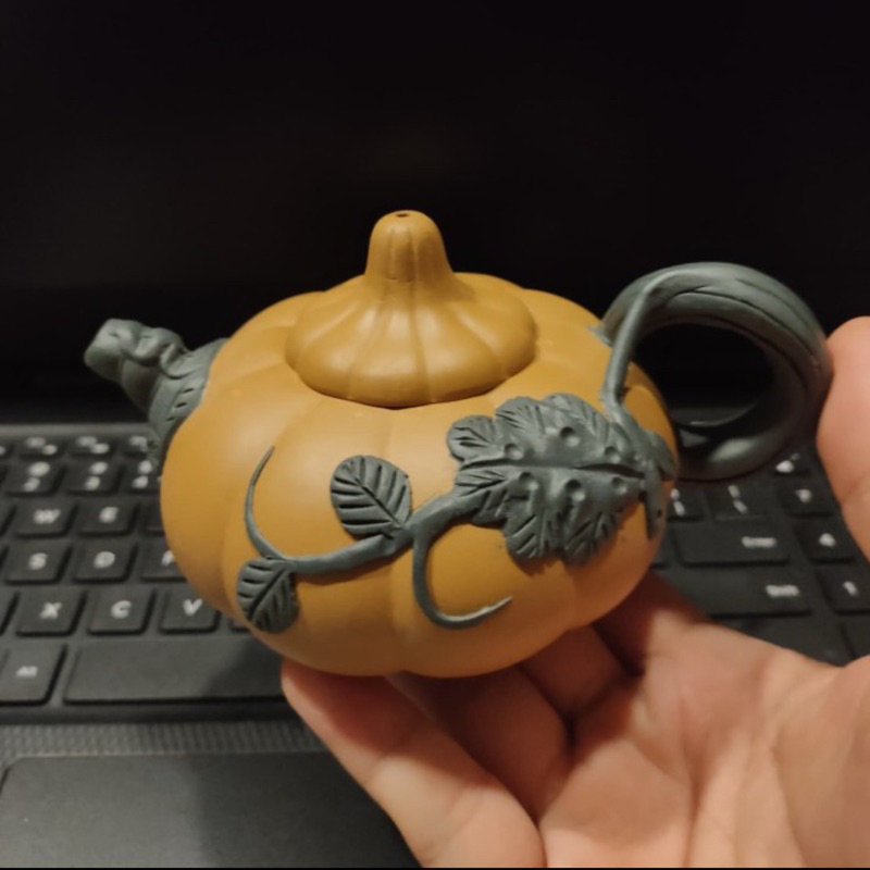 Authentic Yixing Zisha Pumpkin TeaPot