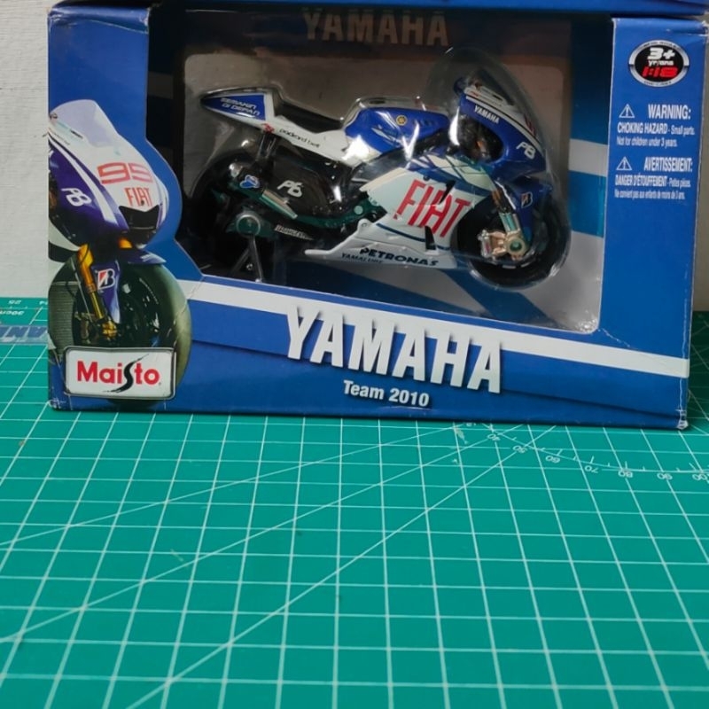 miniatur motogp Jorge Lorenzo 2010 maisto