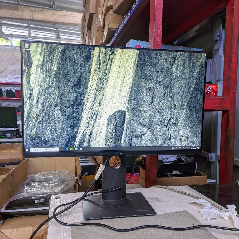 Monitor LED 24 Inch HP Dell Widescreen Portaid / Monitor IPS Bekas Full HD