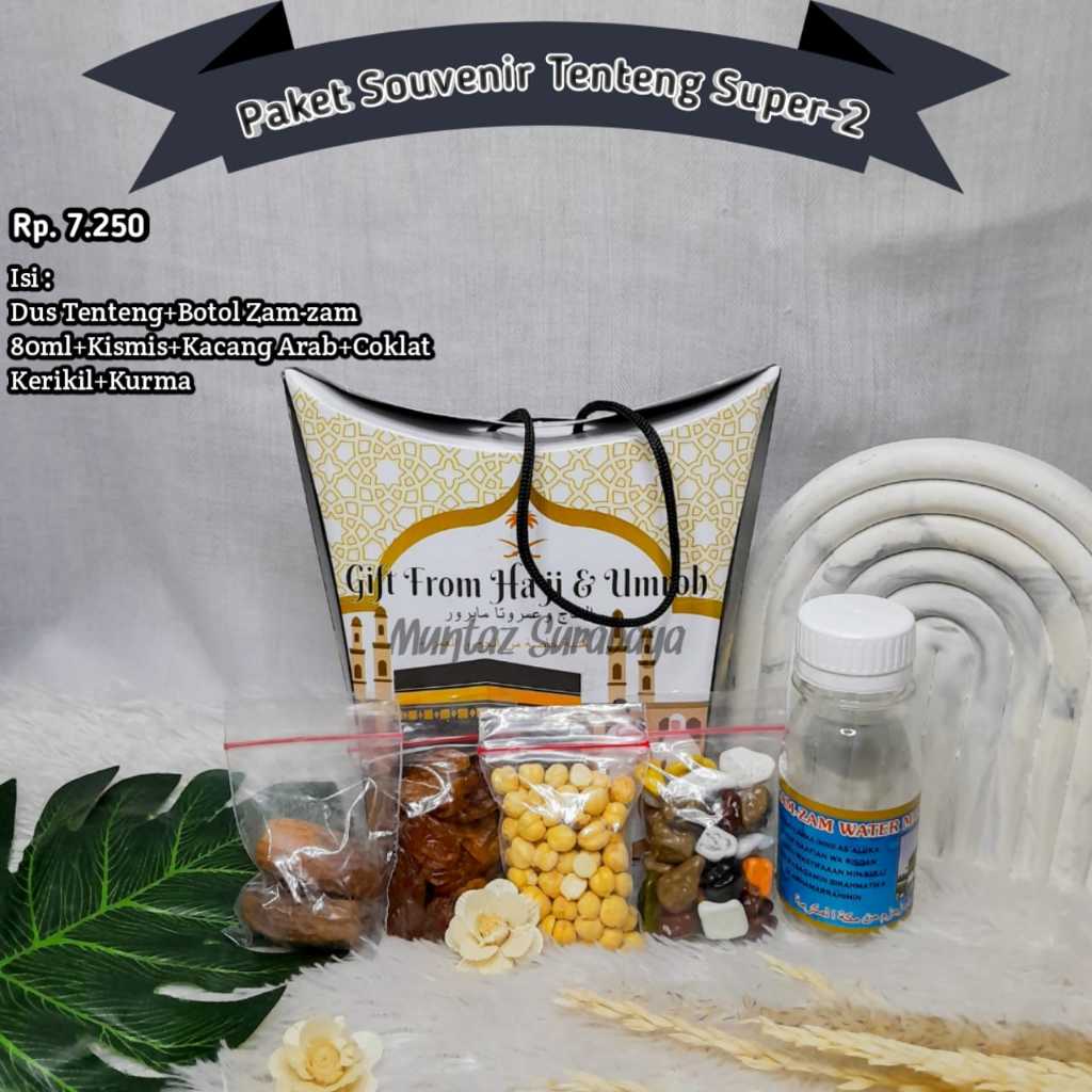 

PAKET SOUVENIR TENTENG SUPER OLEH-OLEH HAJI & UMROH Kemasan Dus tenteng Isi Air Zam-zam 30ml Kurma,,Kismis,Coklat Kerikil,Tasbih Kayu 33