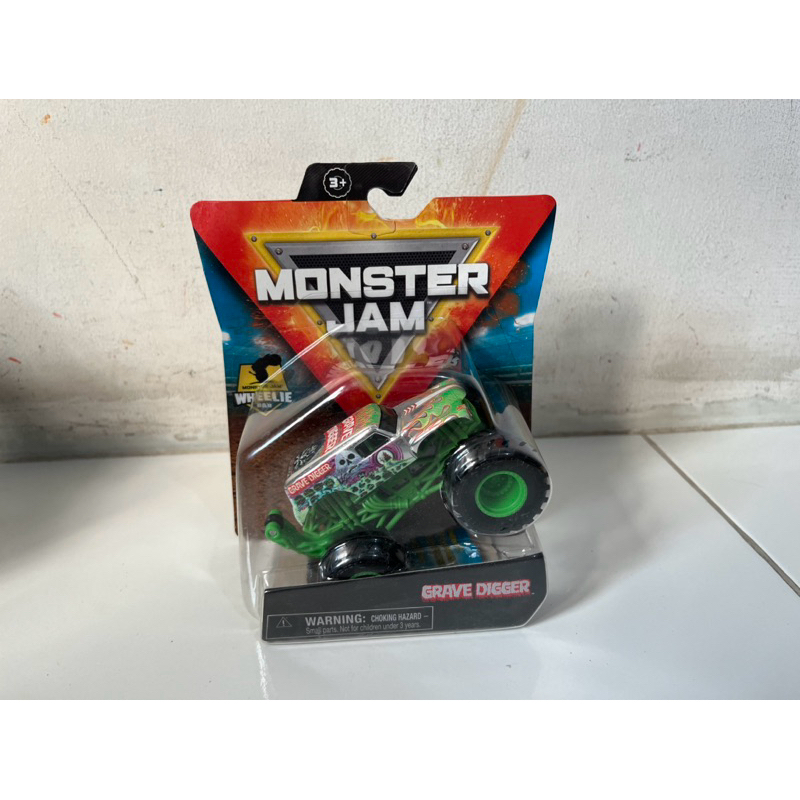 MONSTER JAM Grave Digger silver limited edition MONSTER TRUCK 1:64 1 : 64  1/64