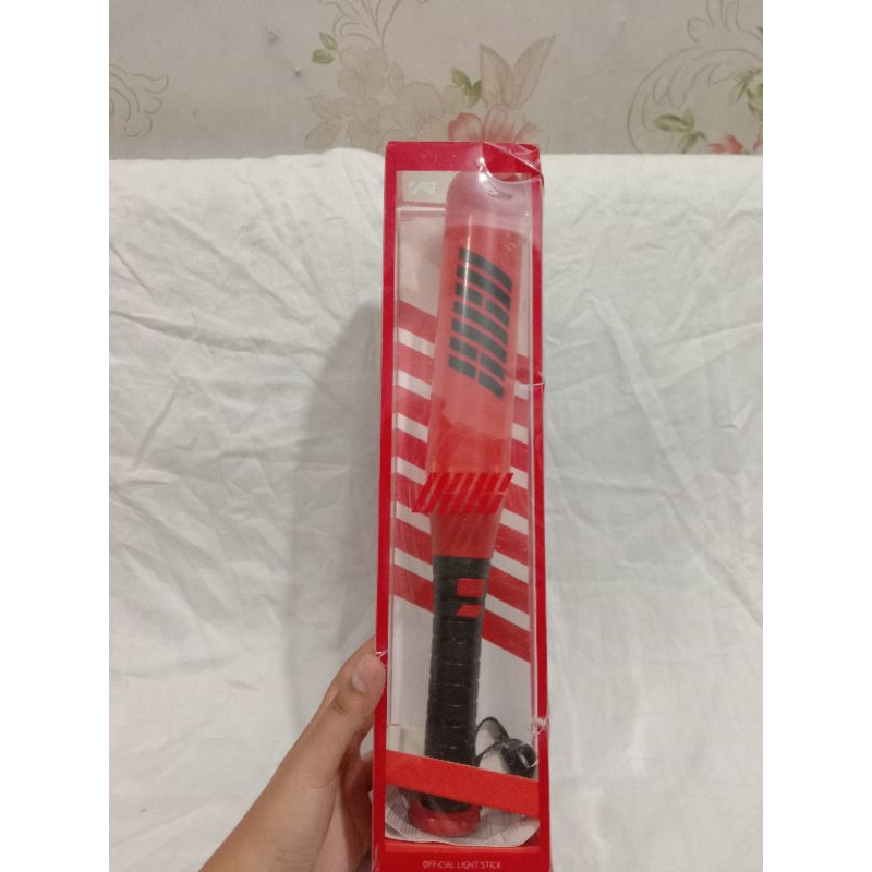 KONBAT IKON ORI YG ENTERTAINMENT
