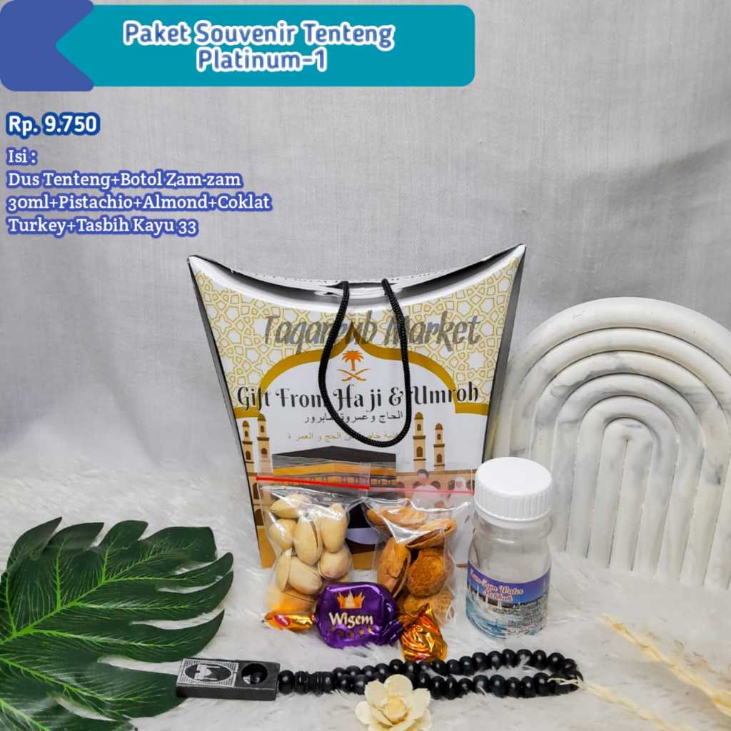 

PAKET SOUVENIR TENTENG PLATINUM OLEH-OLEH HAJI & UMROH Kemasan Tenteng Isi Air Zam-zam 30 ml Kurma,Almond,Kismis,Kacang Pistachio,Tasbih Kayu 33