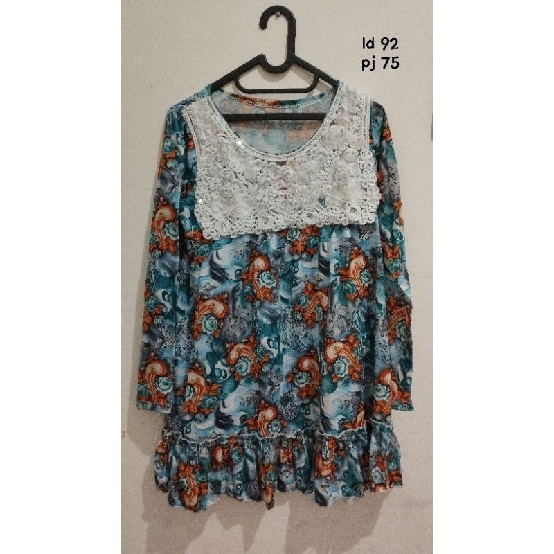 BAJU BLOUSE WANITA / BAJU RENDA