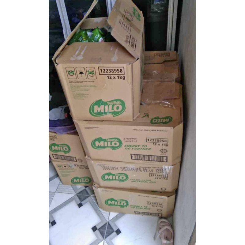 Milo 1 kg per kotak