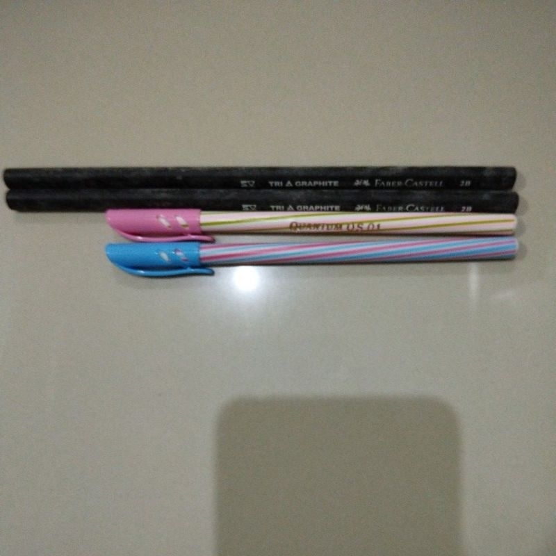 

bundle pensil dan bolpoin/bolpen