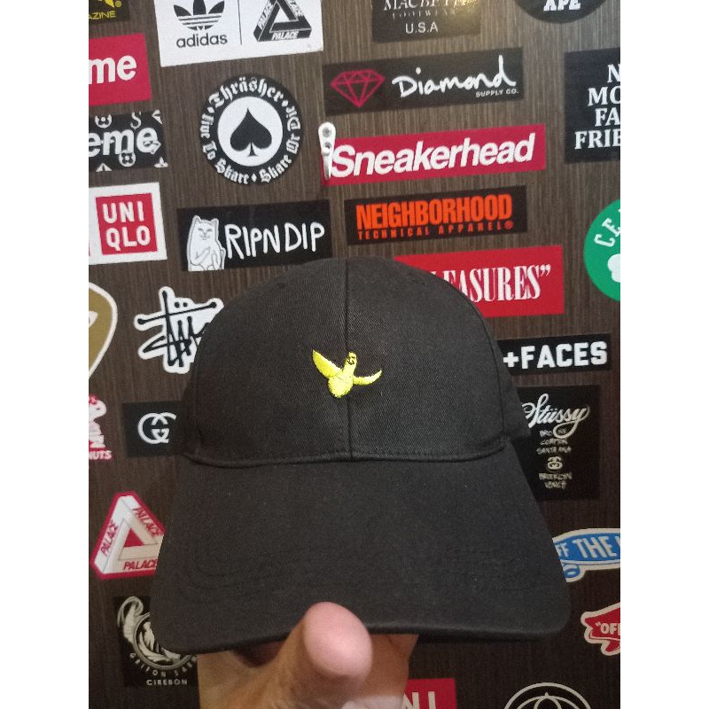 topi mark gonzales