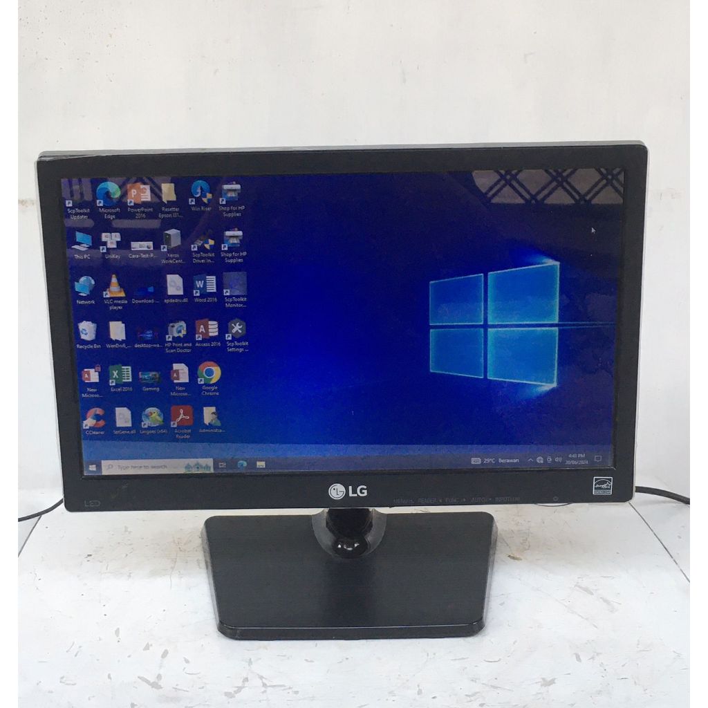 Monitor Led LG 16 inci LG 16M37A (tanpa adaptor dan tapan kabel VGA)