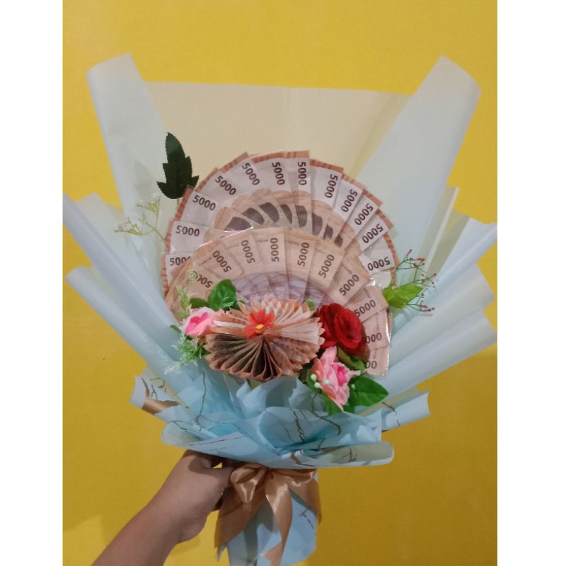 Buket Kipas Uang 100ribu - 200ribu pecahan 5k