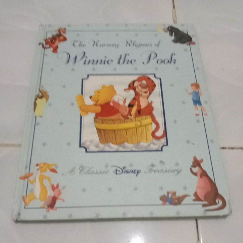 Buku Cerita Anak The Nursery Rhymes Of Winnie The Pooh A Classic   Disney Treasury