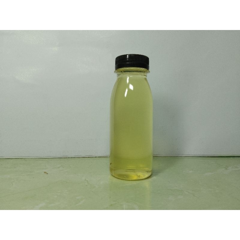 

Minyak Kelapa Asli/Murni 100ml/klentik