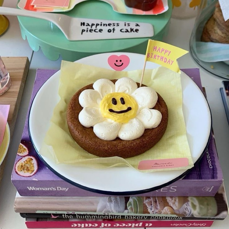 

Soft cookies choco chip premium for Birthday Cake