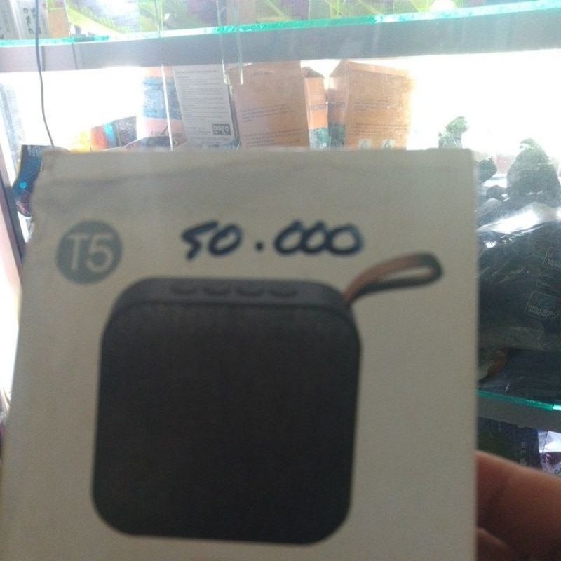 speaker bluetooth portabel T5, + colokan flashdisk,