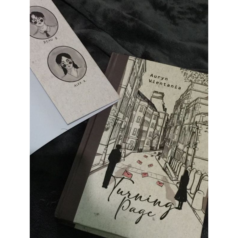 turning page preloved