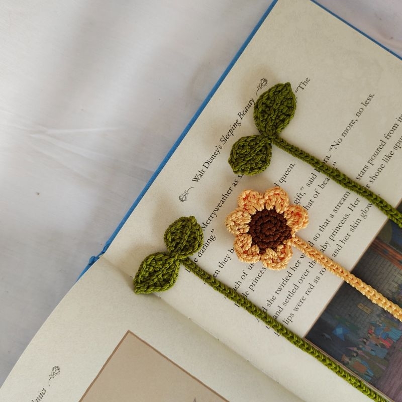 

Crochet Bookmark