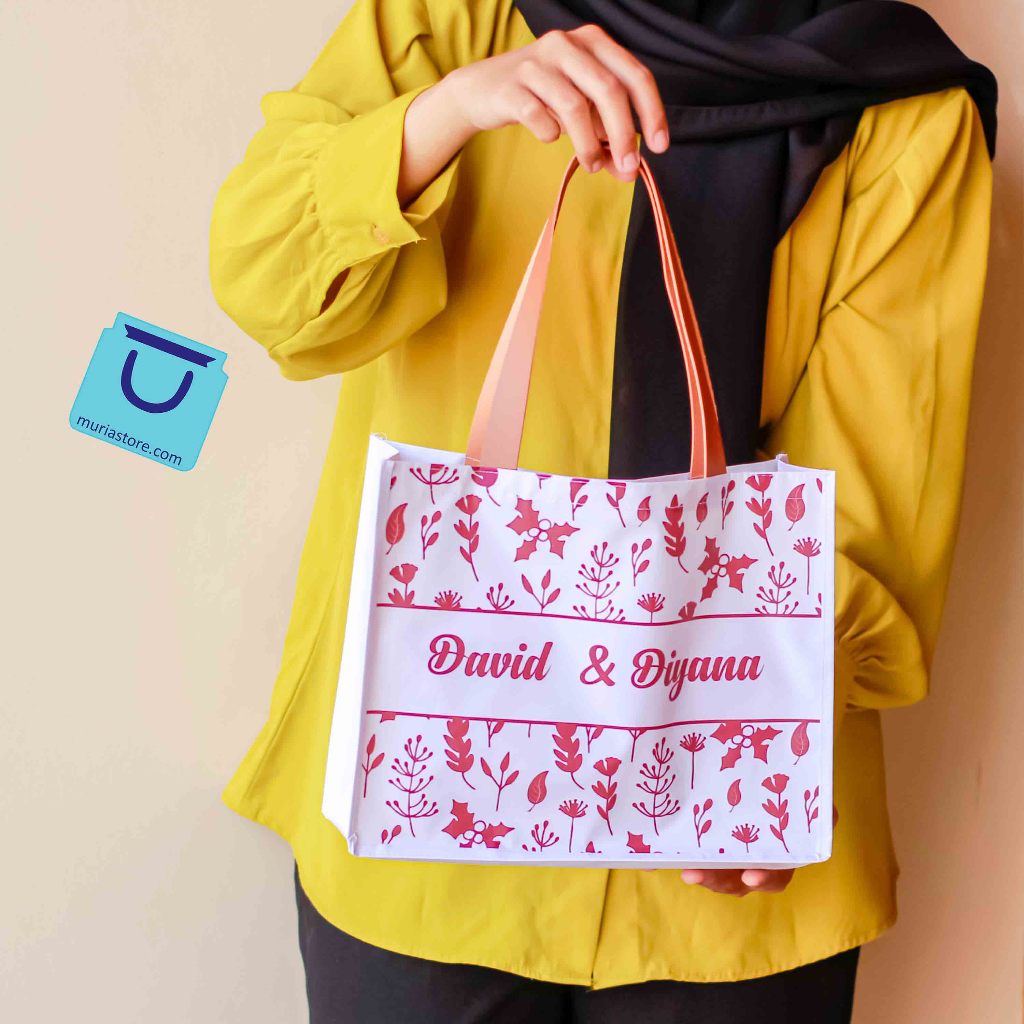 

Baasima Bag With Handle Syntetic Leather Tote Bag Souvenir Pernikahan Penganten Wedding Premium