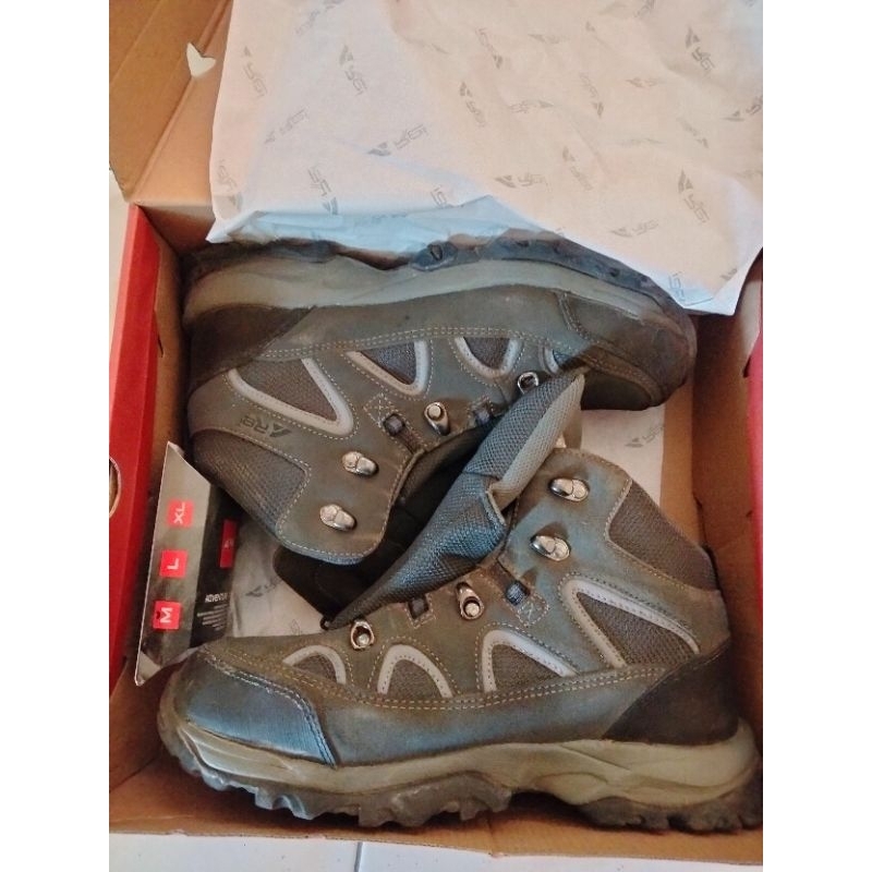Sepatu Hiking Arei Arkansas