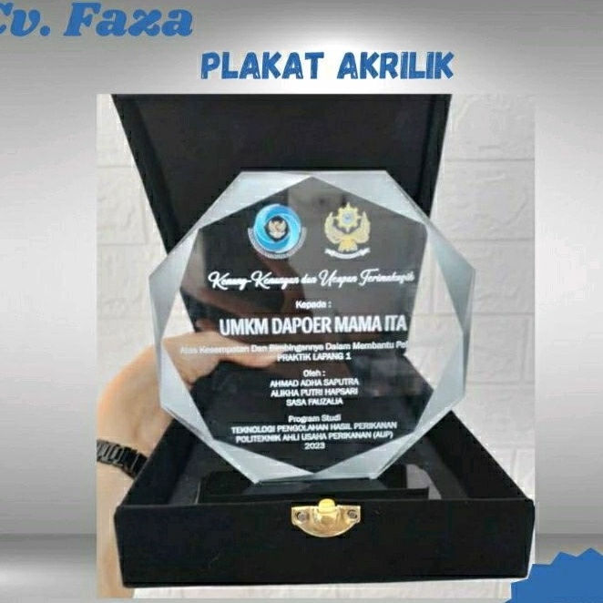 

Plakat Akrilik Cutom 15x1 d T2I3