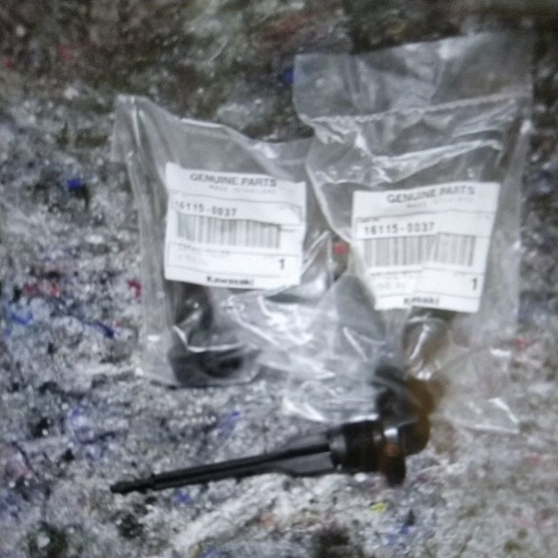 tutup oli Kawasaki w175 tutup oli mesin colokan oli w175 ori KMI