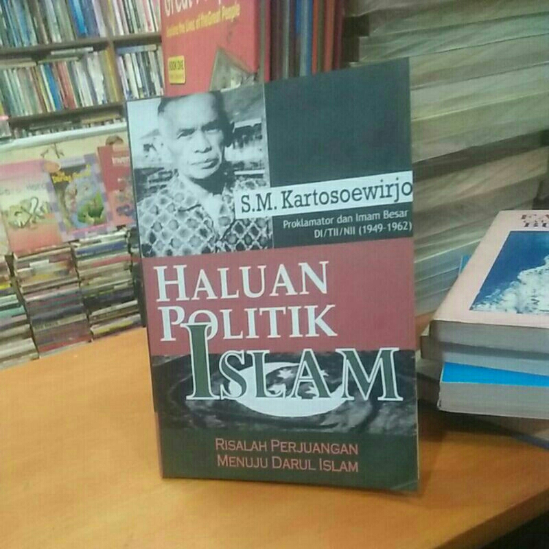 BUKU HALUAN POLITIK ISLAM