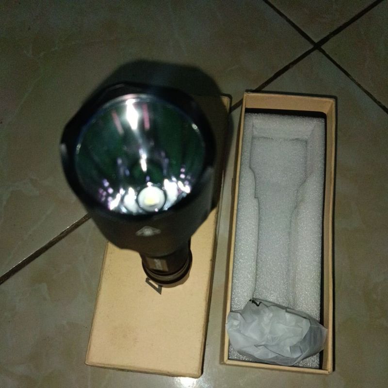 senter astrolux c8 xpl hi.