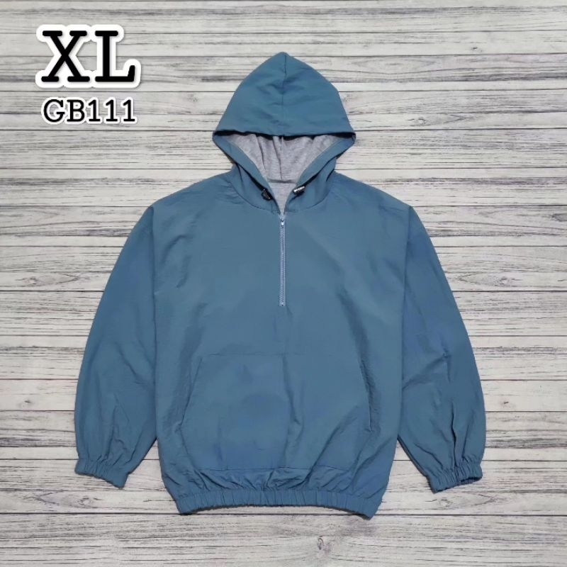 Atasan Customable Halfzip Jacket