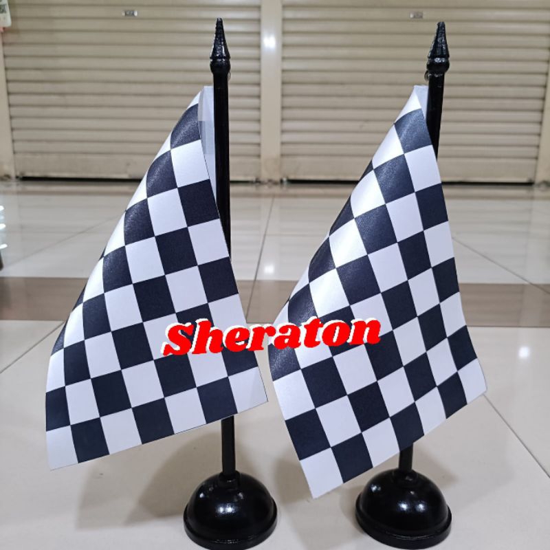 

tiang kayu meja+bendera start bendera finish bendera catur