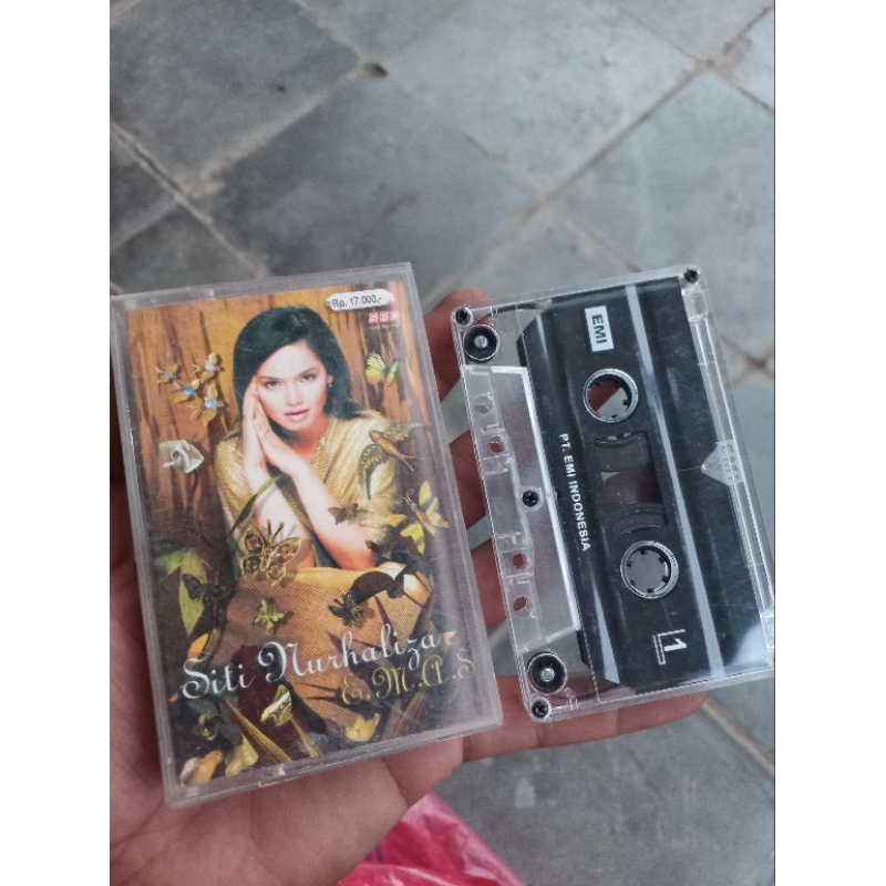 kaset pita siti nurhaliza