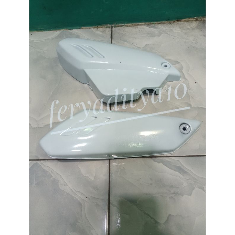 Bok aki Yamaha Fiz R cover aki fizr tutup aki Fiz Putih original
