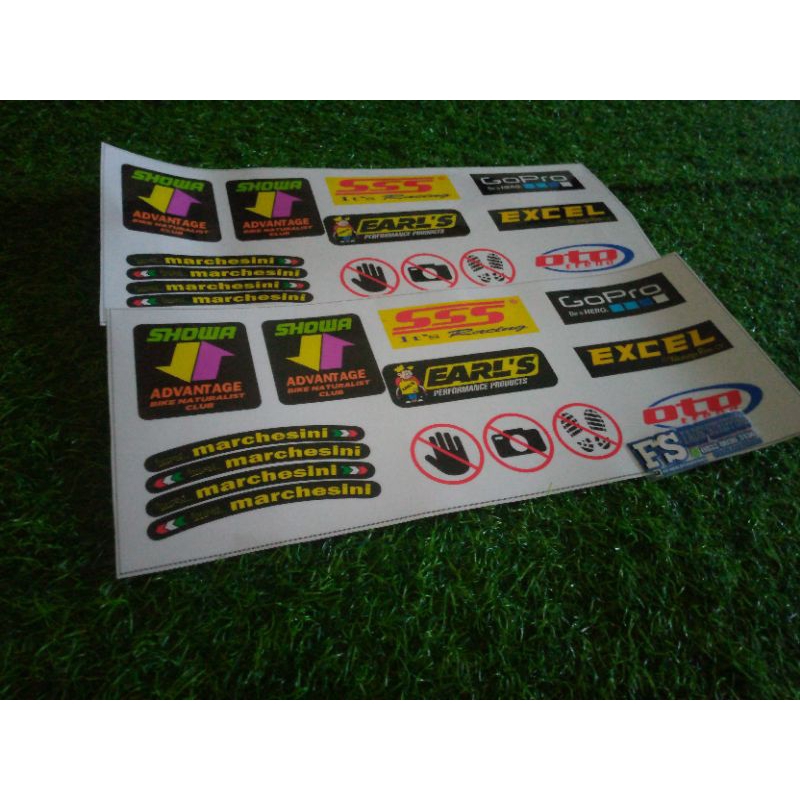 

STICKER SUPER GLOSSY ANTI AIR DAN MENKILAP DAN DOUBLE LAMINASI DAN TERSEDIA UNTUK LINK CUSTOM DESAIN SUKA SUKA SESUAI DENGAN KEINGINAN