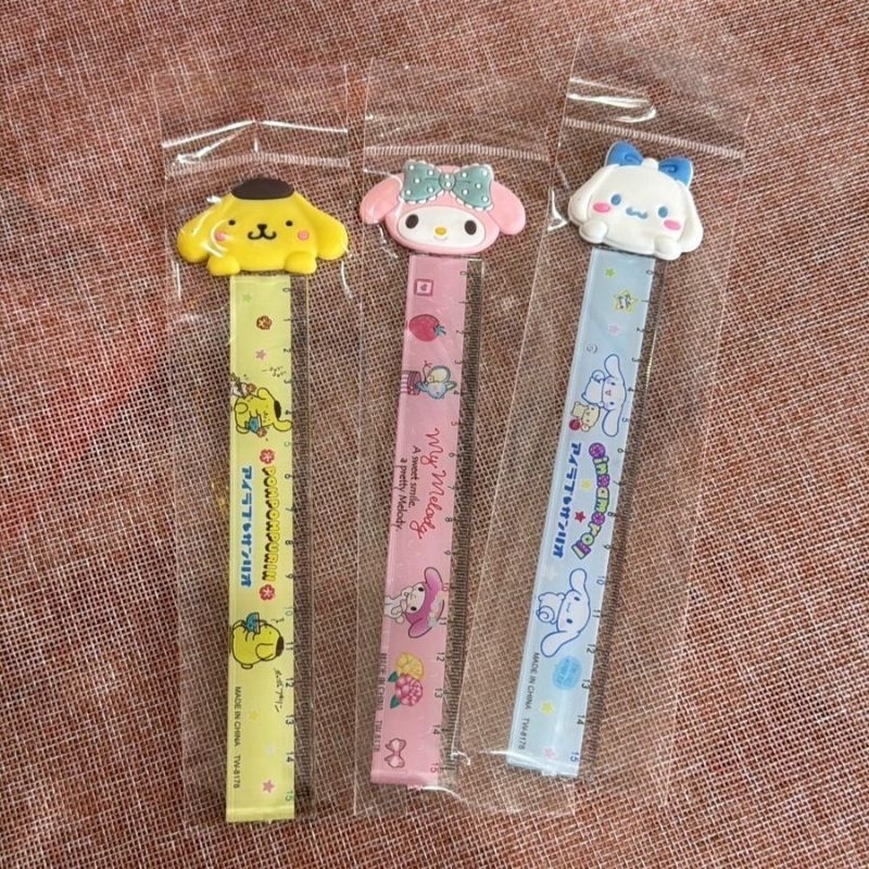 

Penggaris Sanrio 15 cm
