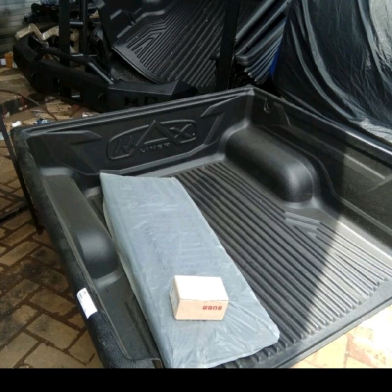 pelapis  bak hilux single cabin 2012 made thailand