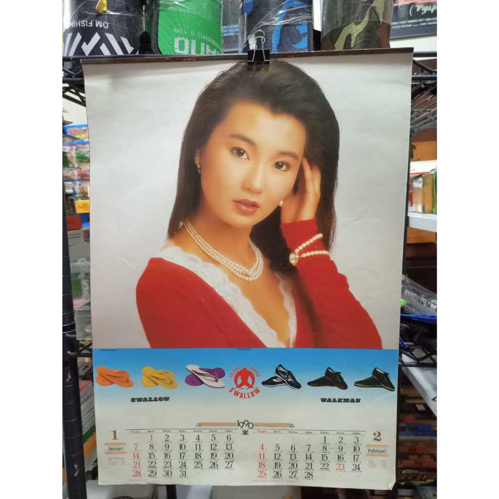 

Koleksi Kalender Tahun 1990 Artis Cantik mandarin sandal swallow