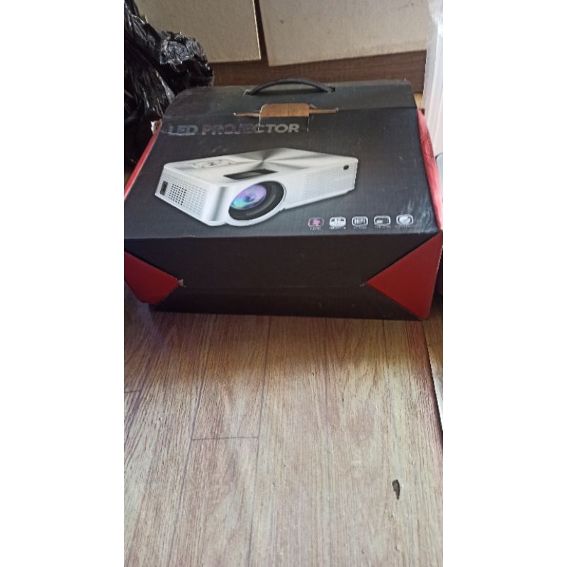 Smart Proyektor Android Wi-Fi Cheerlux C9 (second) 2800 Lumens