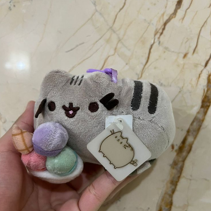 Pusheen keychain ice cream + keychain semangka  [Waroenk Roengsoek]
