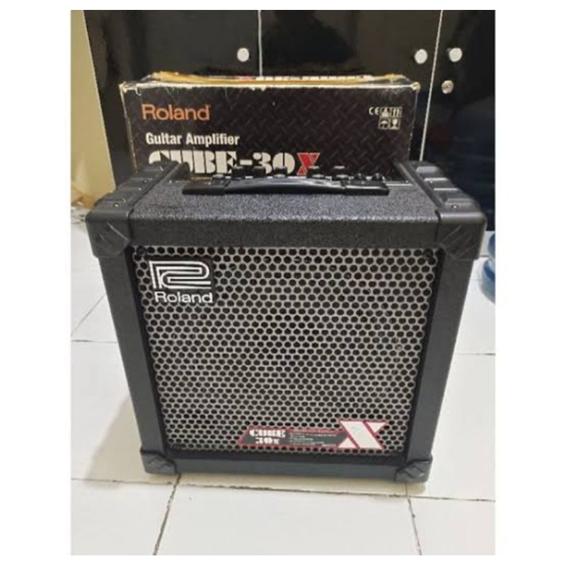 Amplifier Roland Cube 30X