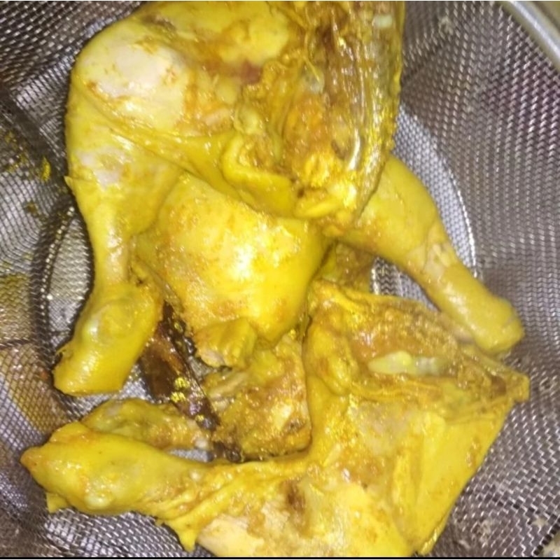 

Ayam Ungkep Bumbu Kuning per Ekor (isi 5 potong)