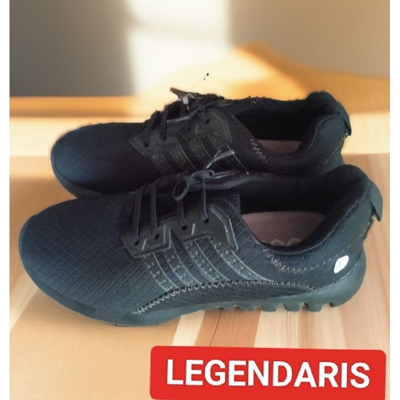 Legendaris sepatu sneakers Raning buat sekolah keren warna hitam