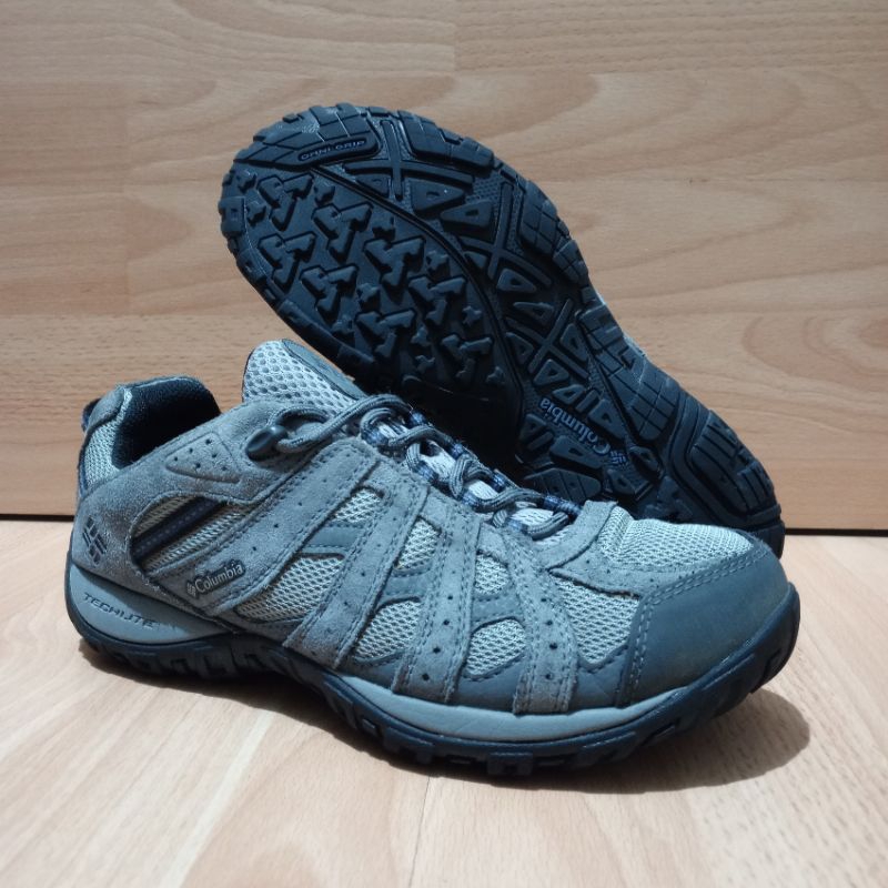 SEPATU HIKING COLUMBIA WATERPROOF TECHLITE OMNIGRIP