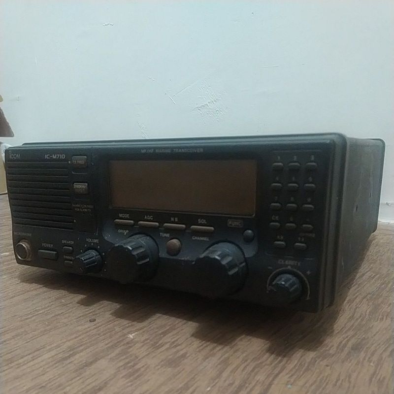 Radio SSB marine, ICOM IC - M710, MF / HF, marine transceiver