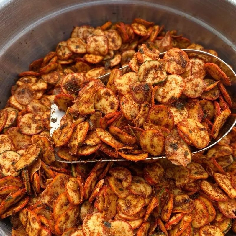 

1KG SEBLAK KERUPUK WARNA EXTRA PEDAS DAUN JERUK